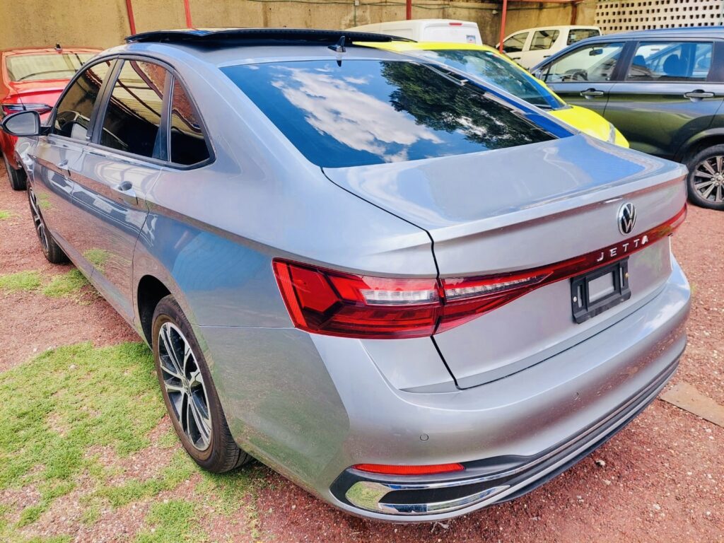 No te arriesgues comprando autos en subastas, tienen vicios ocultos y faltantes. Compra de manera directa con nosotros, todas nuestras unidades encienden y ruedan.