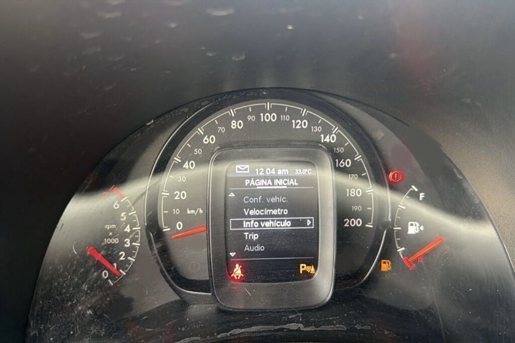 No te arriesgues comprando autos en subastas, tienen vicios ocultos y faltantes. Compra de manera directa con nosotros, todas nuestras unidades encienden y ruedan.