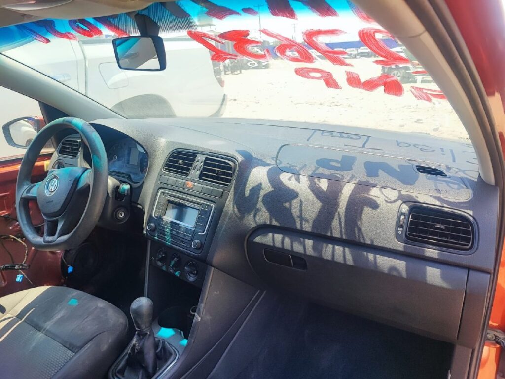 No te arriesgues comprando autos en subastas, tienen vicios ocultos y faltantes. Compra de manera directa con nosotros, todas nuestras unidades encienden y ruedan.