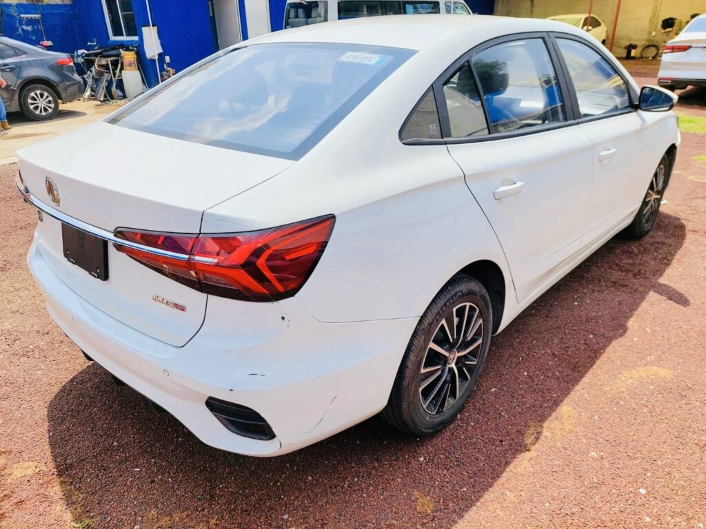No te arriesgues comprando autos en subastas, tienen vicios ocultos y faltantes. Compra de manera directa con nosotros, todas nuestras unidades encienden y ruedan.