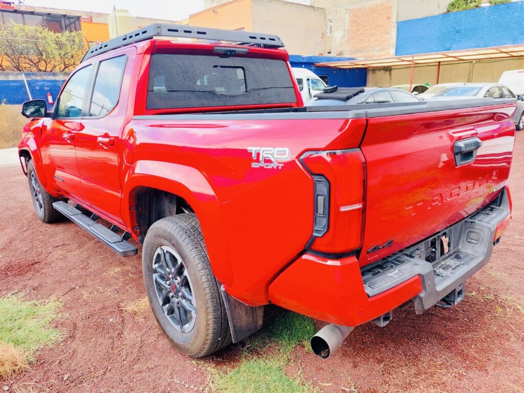 No te arriesgues comprando autos en subastas, tienen vicios ocultos y faltantes. Compra de manera directa con nosotros, todas nuestras unidades encienden y ruedan.