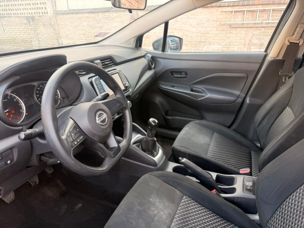 No te arriesgues comprando autos en subastas, tienen vicios ocultos y faltantes. Compra de manera directa con nosotros, todas nuestras unidades encienden y ruedan.