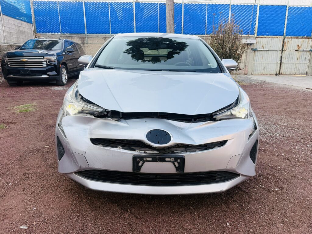 No te arriesgues comprando autos en subastas, tienen vicios ocultos y faltantes. Compra de manera directa con nosotros, todas nuestras unidades encienden y ruedan.