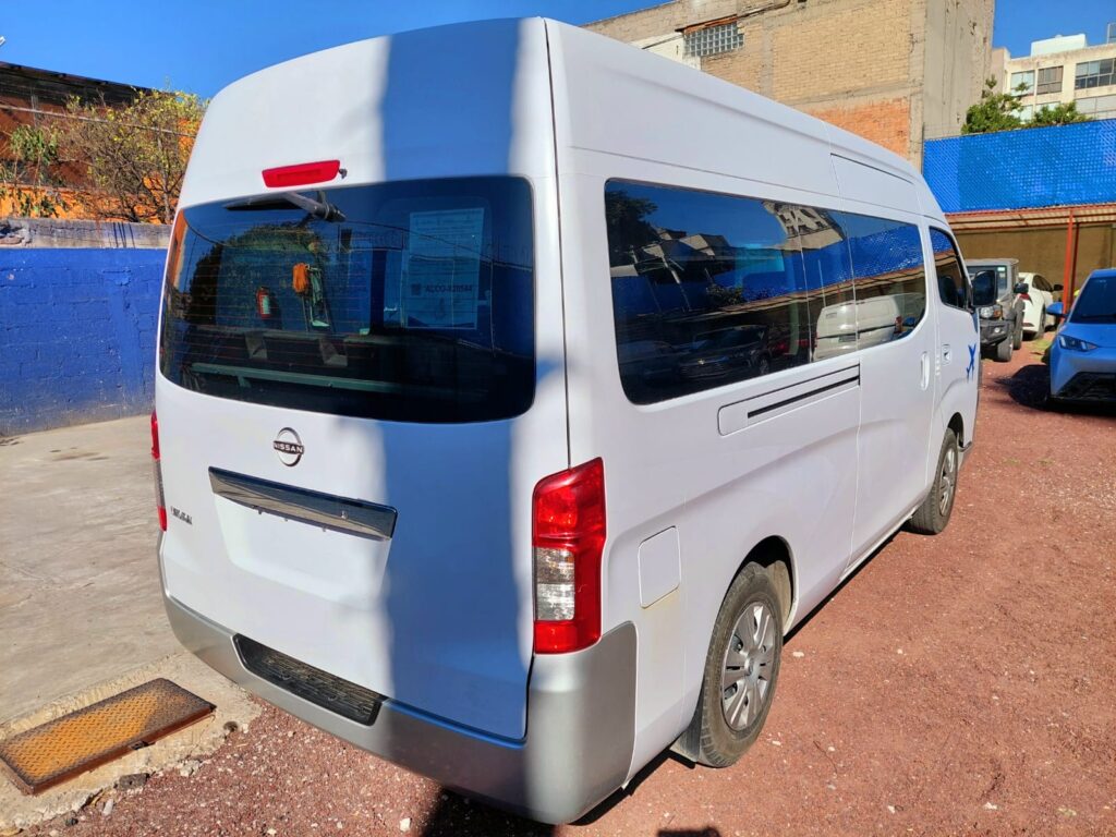 No te arriesgues comprando autos en subastas, tienen vicios ocultos y faltantes. Compra de manera directa con nosotros, todas nuestras unidades encienden y ruedan.