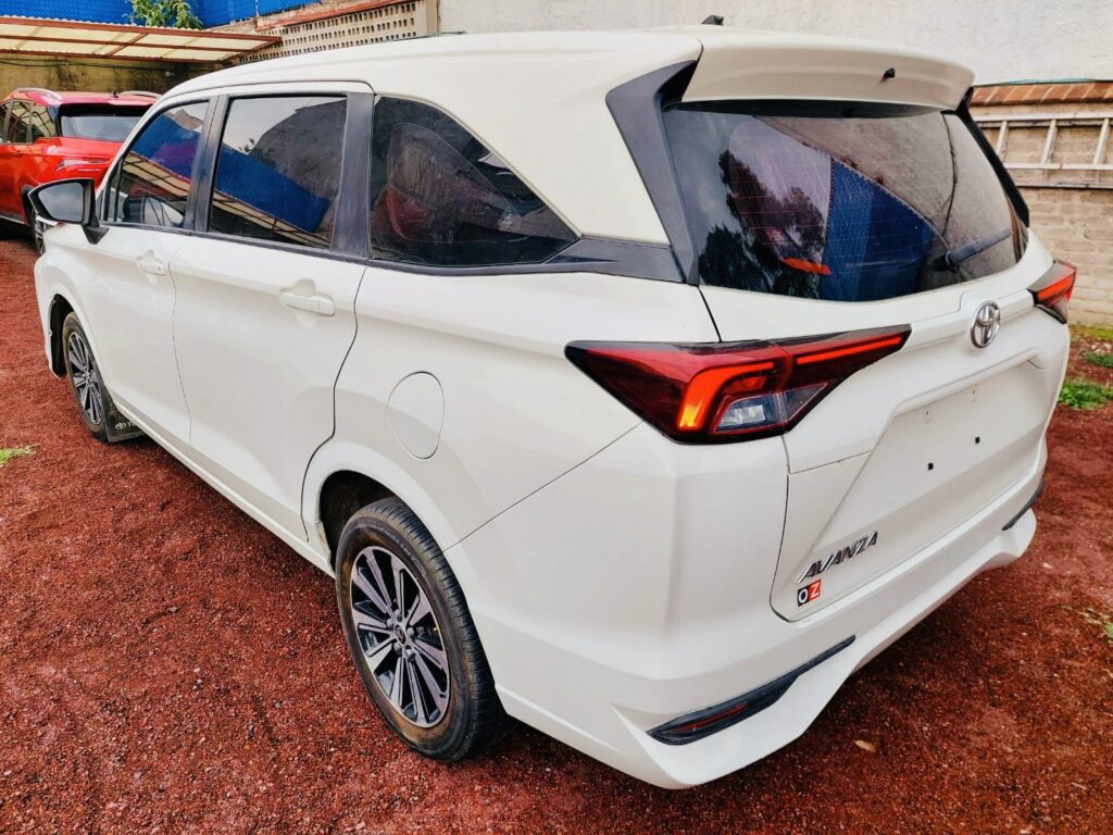 No te arriesgues comprando autos en subastas, tienen vicios ocultos y faltantes. Compra de manera directa con nosotros, todas nuestras unidades encienden y ruedan.