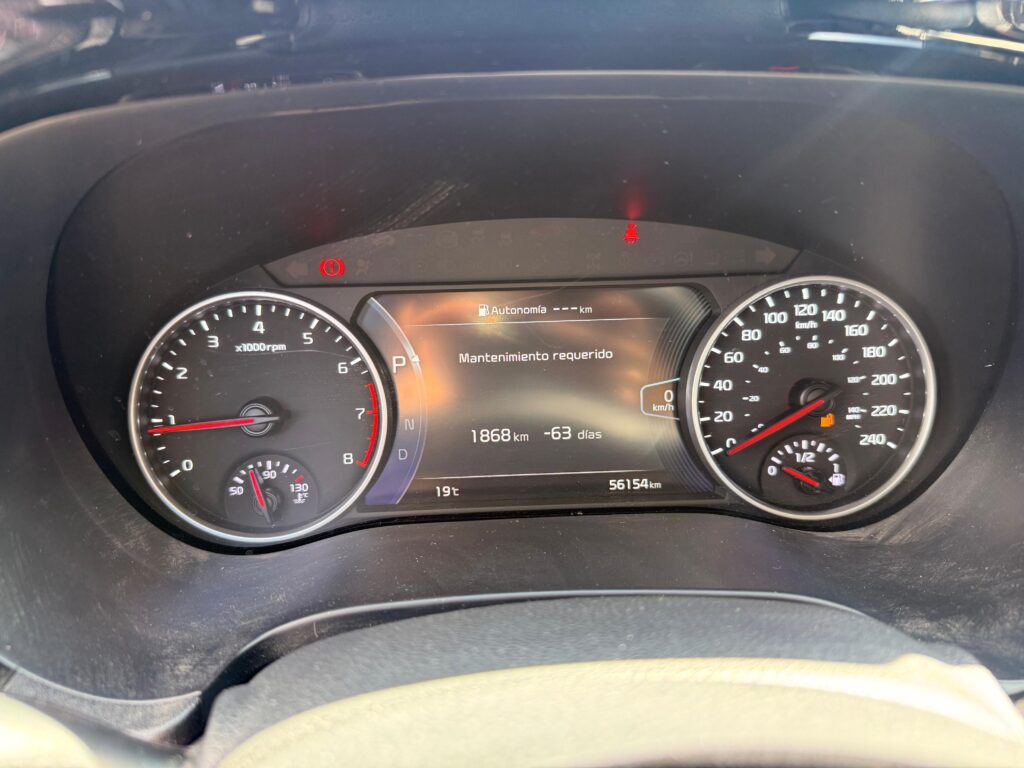 No te arriesgues comprando autos en subastas, tienen vicios ocultos y faltantes. Compra de manera directa con nosotros, todas nuestras unidades encienden y ruedan.