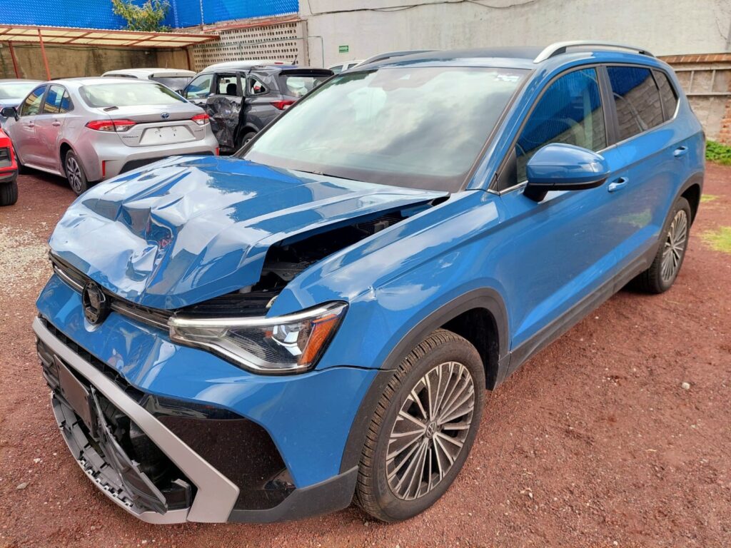No te arriesgues comprando autos en subastas, tienen vicios ocultos y faltantes. Compra de manera directa con nosotros, todas nuestras unidades encienden y ruedan.