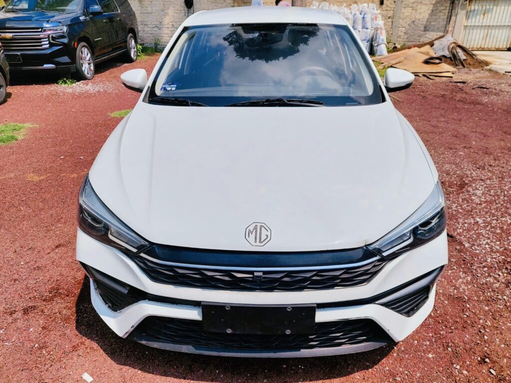 No te arriesgues comprando autos en subastas, tienen vicios ocultos y faltantes. Compra de manera directa con nosotros, todas nuestras unidades encienden y ruedan.
