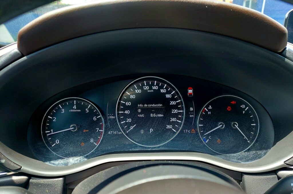 No te arriesgues comprando autos en subastas, tienen vicios ocultos y faltantes. Compra de manera directa con nosotros, todas nuestras unidades encienden y ruedan.