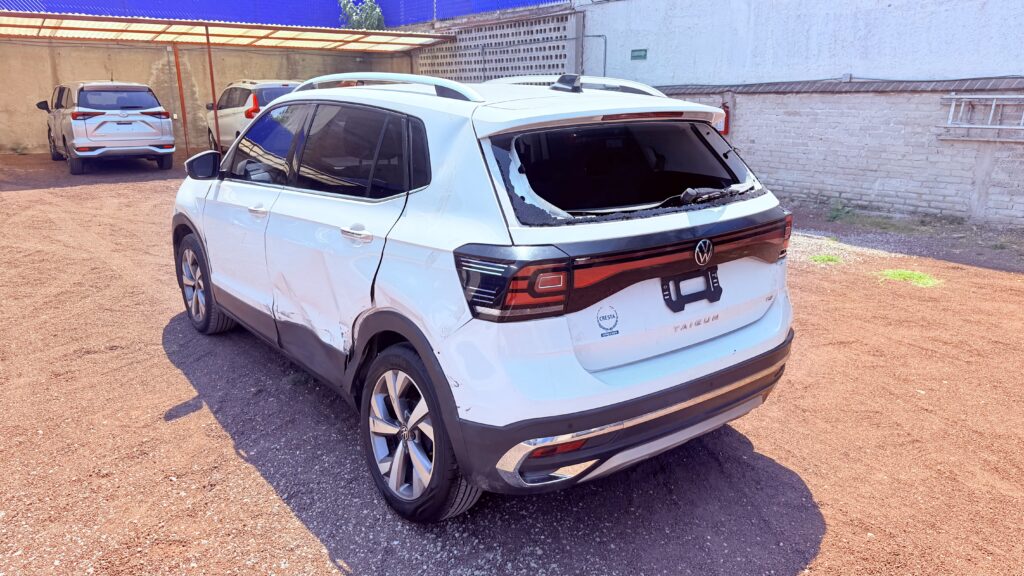 No te arriesgues comprando autos en subastas, tienen vicios ocultos y faltantes. Compra de manera directa con nosotros, todas nuestras unidades encienden y ruedan.