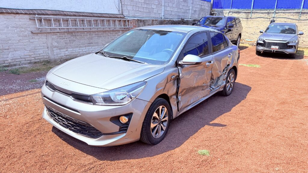 No te arriesgues comprando autos en subastas, tienen vicios ocultos y faltantes. Compra de manera directa con nosotros, todas nuestras unidades encienden y ruedan.