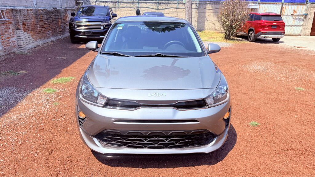 No te arriesgues comprando autos en subastas, tienen vicios ocultos y faltantes. Compra de manera directa con nosotros, todas nuestras unidades encienden y ruedan.