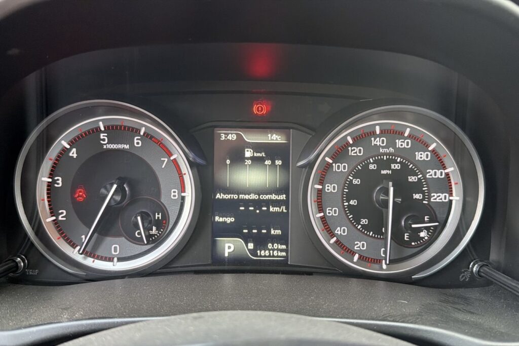 No te arriesgues comprando autos en subastas, tienen vicios ocultos y faltantes. Compra de manera directa con nosotros, todas nuestras unidades encienden y ruedan.