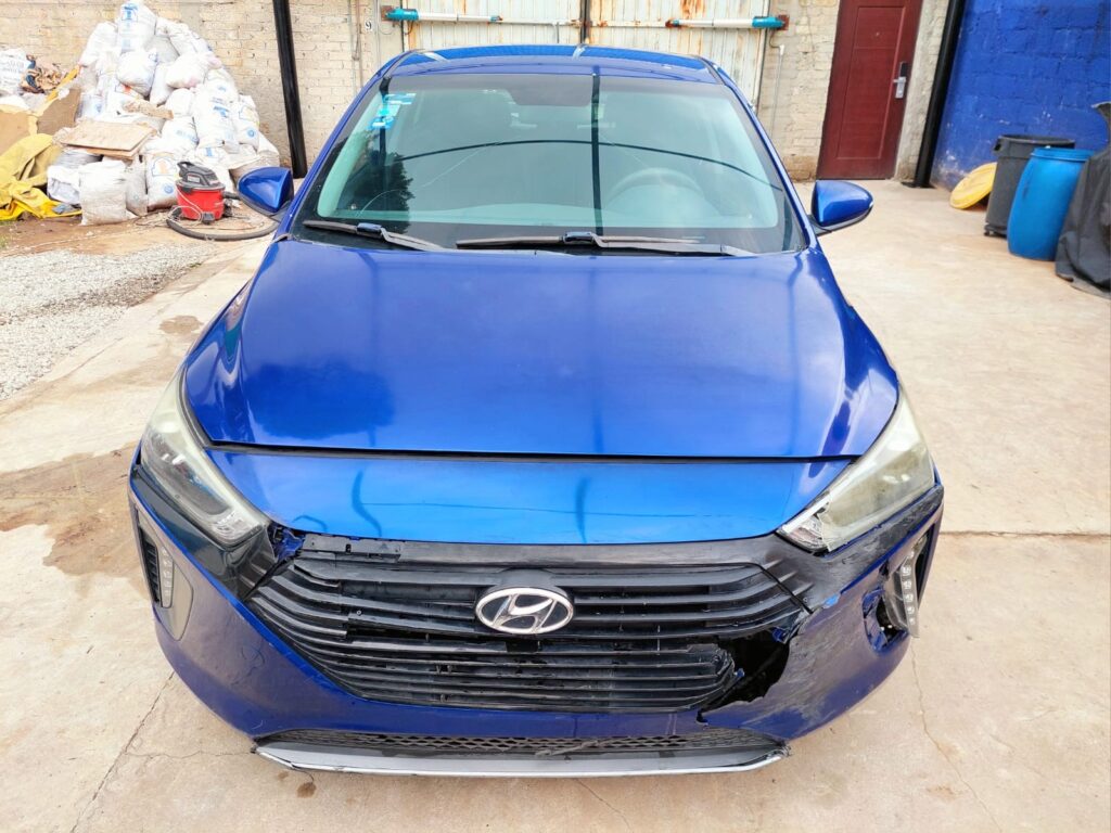 No te arriesgues comprando autos en subastas, tienen vicios ocultos y faltantes. Compra de manera directa con nosotros, todas nuestras unidades encienden y ruedan.
