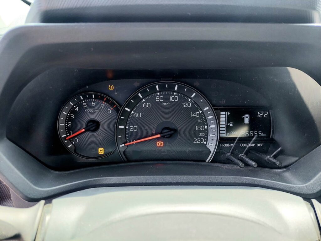 No te arriesgues comprando autos en subastas, tienen vicios ocultos y faltantes. Compra de manera directa con nosotros, todas nuestras unidades encienden y ruedan.