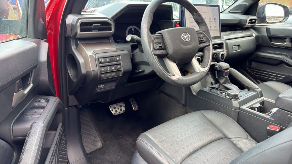 No te arriesgues comprando autos en subastas, tienen vicios ocultos y faltantes. Compra de manera directa con nosotros, todas nuestras unidades encienden y ruedan.
