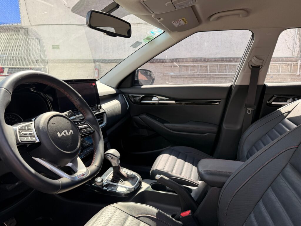 No te arriesgues comprando autos en subastas, tienen vicios ocultos y faltantes. Compra de manera directa con nosotros, todas nuestras unidades encienden y ruedan.