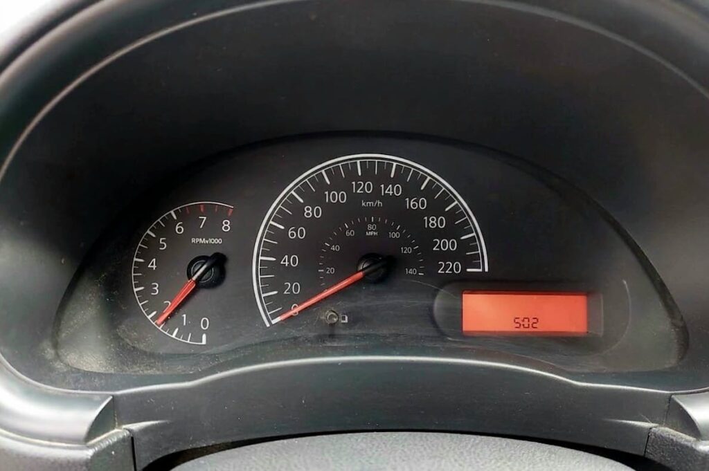 No te arriesgues comprando autos en subastas, tienen vicios ocultos y faltantes. Compra de manera directa con nosotros, todas nuestras unidades encienden y ruedan.