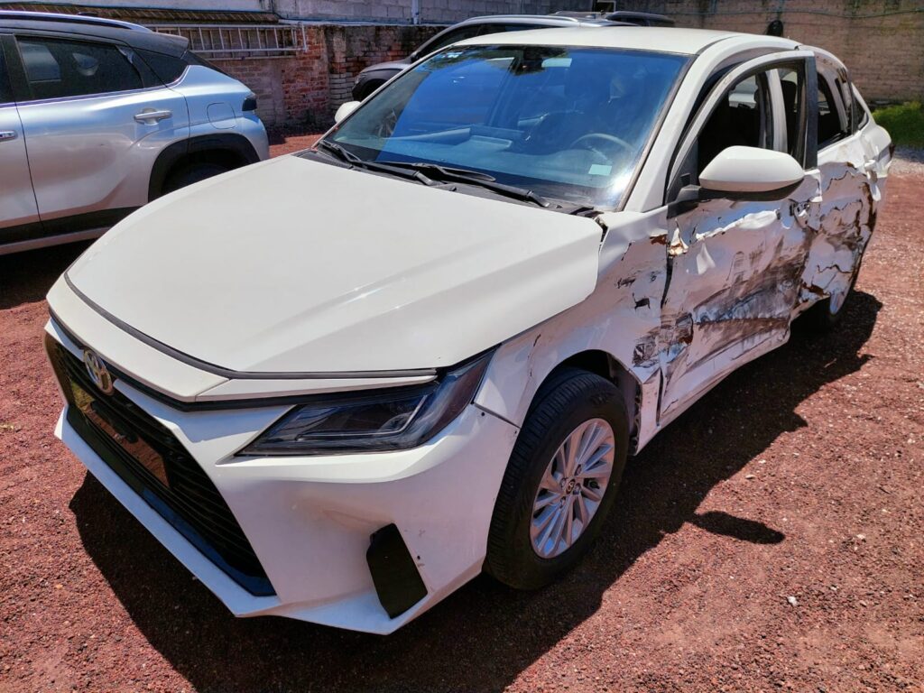 No te arriesgues comprando autos en subastas, tienen vicios ocultos y faltantes. Compra de manera directa con nosotros, todas nuestras unidades encienden y ruedan.