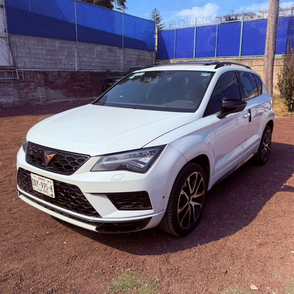 No te arriesgues comprando autos en subastas, tienen vicios ocultos y faltantes. Compra de manera directa con nosotros, todas nuestras unidades encienden y ruedan.