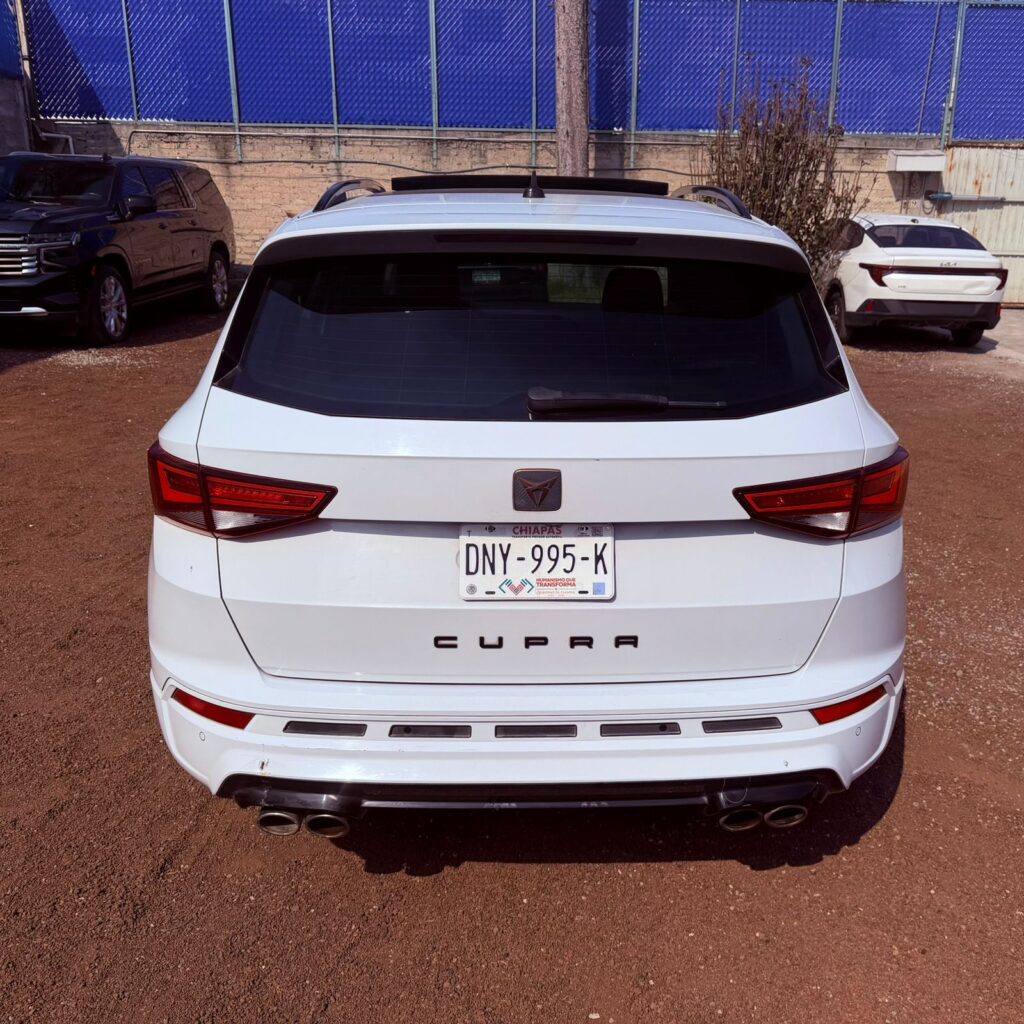 No te arriesgues comprando autos en subastas, tienen vicios ocultos y faltantes. Compra de manera directa con nosotros, todas nuestras unidades encienden y ruedan.