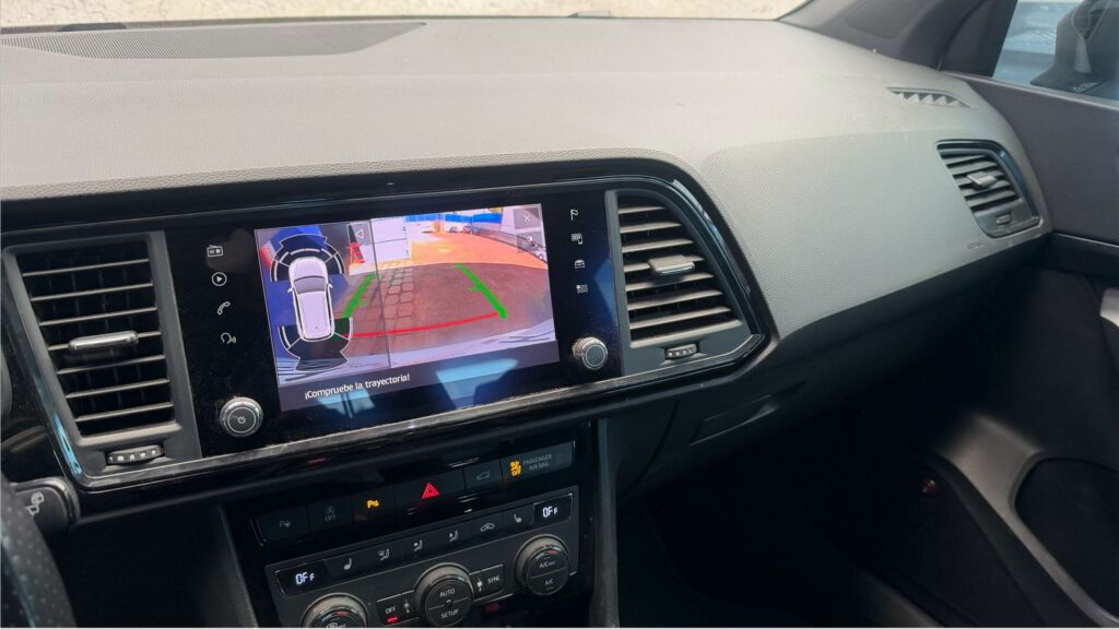 No te arriesgues comprando autos en subastas, tienen vicios ocultos y faltantes. Compra de manera directa con nosotros, todas nuestras unidades encienden y ruedan.