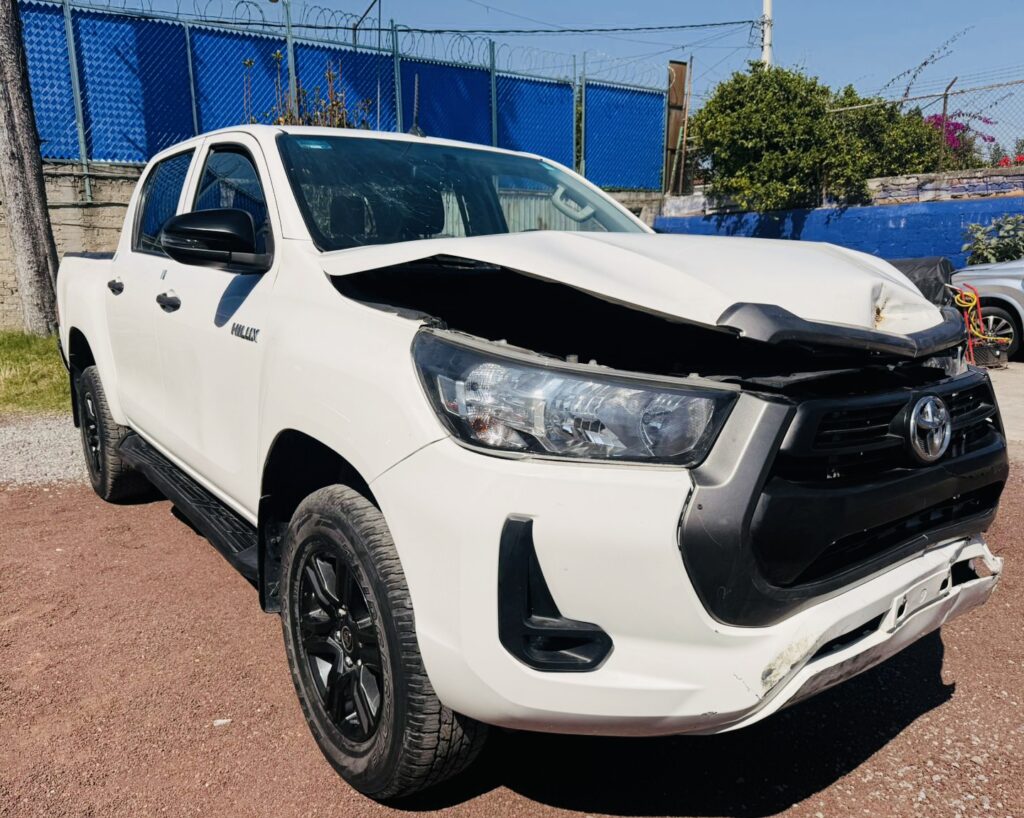 No te arriesgues comprando autos en subastas, tienen vicios ocultos y faltantes. Compra de manera directa con nosotros, todas nuestras unidades encienden y ruedan.