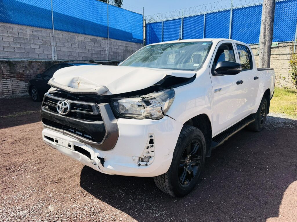 No te arriesgues comprando autos en subastas, tienen vicios ocultos y faltantes. Compra de manera directa con nosotros, todas nuestras unidades encienden y ruedan.