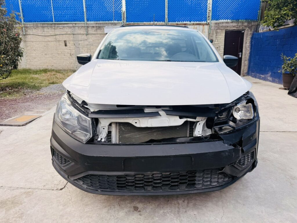 No te arriesgues comprando autos en subastas, tienen vicios ocultos y faltantes. Compra de manera directa con nosotros, todas nuestras unidades encienden y ruedan.