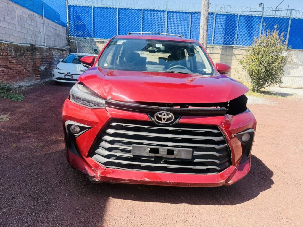 No te arriesgues comprando autos en subastas, tienen vicios ocultos y faltantes. Compra de manera directa con nosotros, todas nuestras unidades encienden y ruedan.