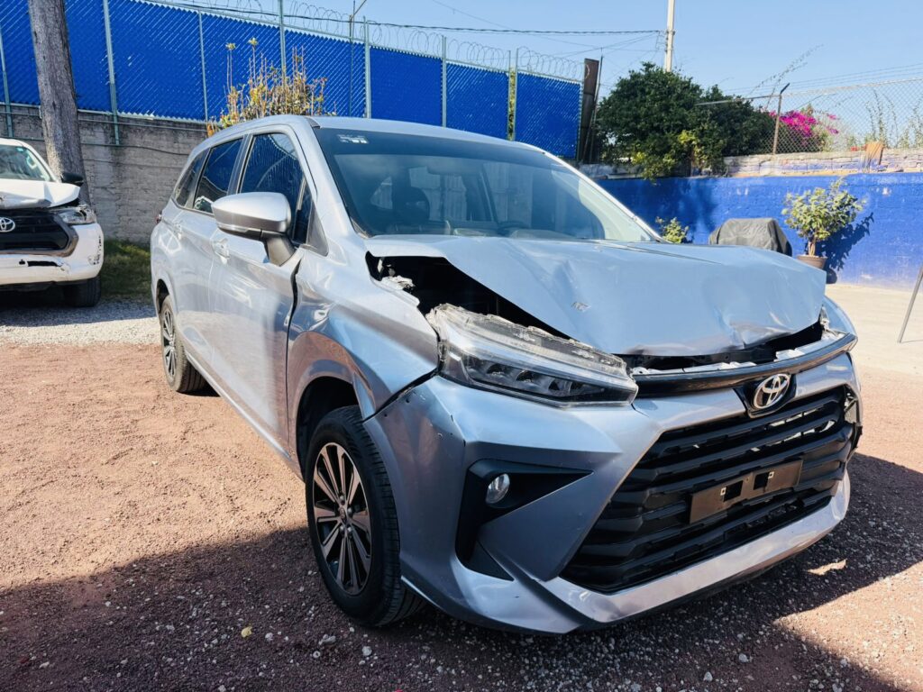 No te arriesgues comprando autos en subastas, tienen vicios ocultos y faltantes. Compra de manera directa con nosotros, todas nuestras unidades encienden y ruedan.