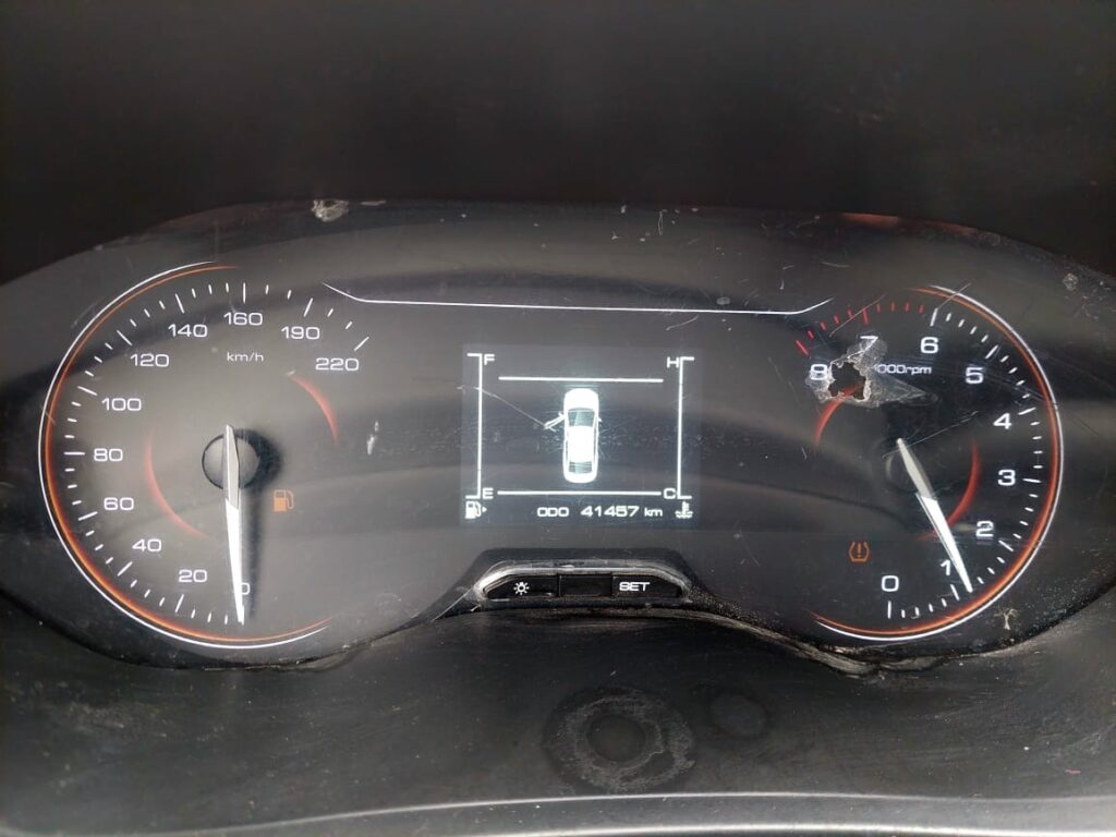 No te arriesgues comprando autos en subastas, tienen vicios ocultos y faltantes. Compra de manera directa con nosotros, todas nuestras unidades encienden y ruedan.