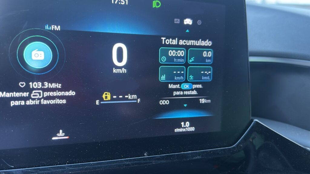 No te arriesgues comprando autos en subastas, tienen vicios ocultos y faltantes. Compra de manera directa con nosotros, todas nuestras unidades encienden y ruedan.