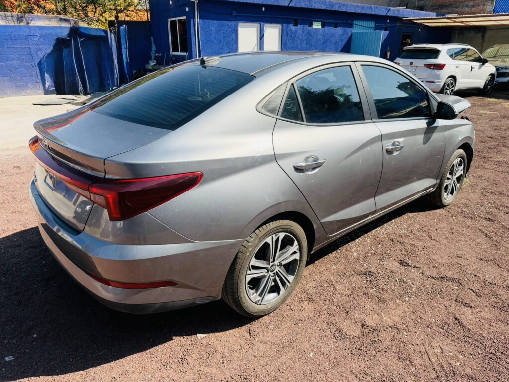 No te arriesgues comprando autos en subastas, tienen vicios ocultos y faltantes. Compra de manera directa con nosotros, todas nuestras unidades encienden y ruedan.