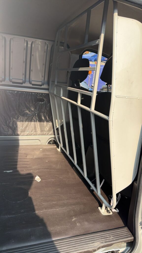 No te arriesgues comprando autos en subastas, tienen vicios ocultos y faltantes. Compra de manera directa con nosotros, todas nuestras unidades encienden y ruedan.