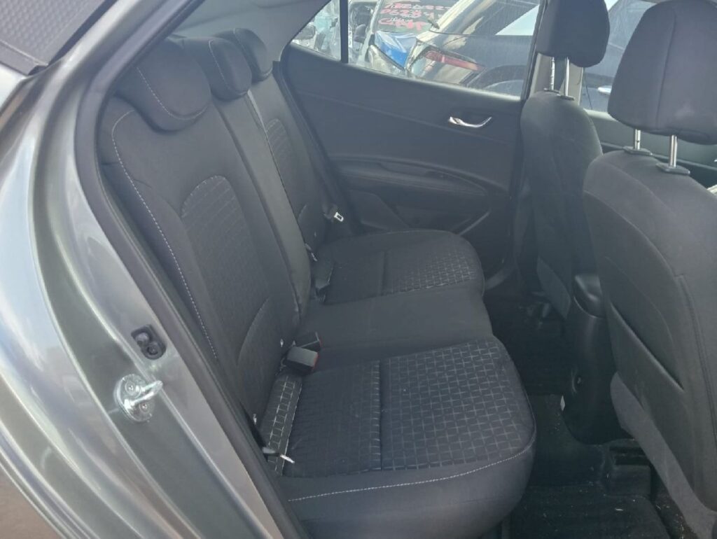 No te arriesgues comprando autos en subastas, tienen vicios ocultos y faltantes. Compra de manera directa con nosotros, todas nuestras unidades encienden y ruedan.