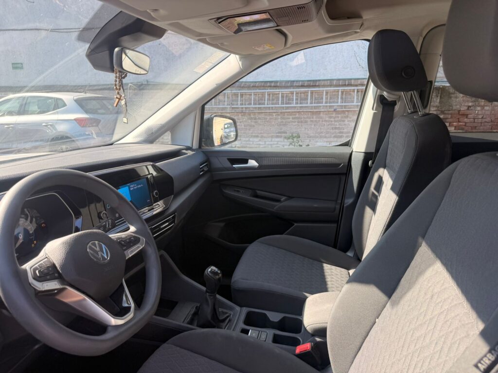 No te arriesgues comprando autos en subastas, tienen vicios ocultos y faltantes. Compra de manera directa con nosotros, todas nuestras unidades encienden y ruedan.