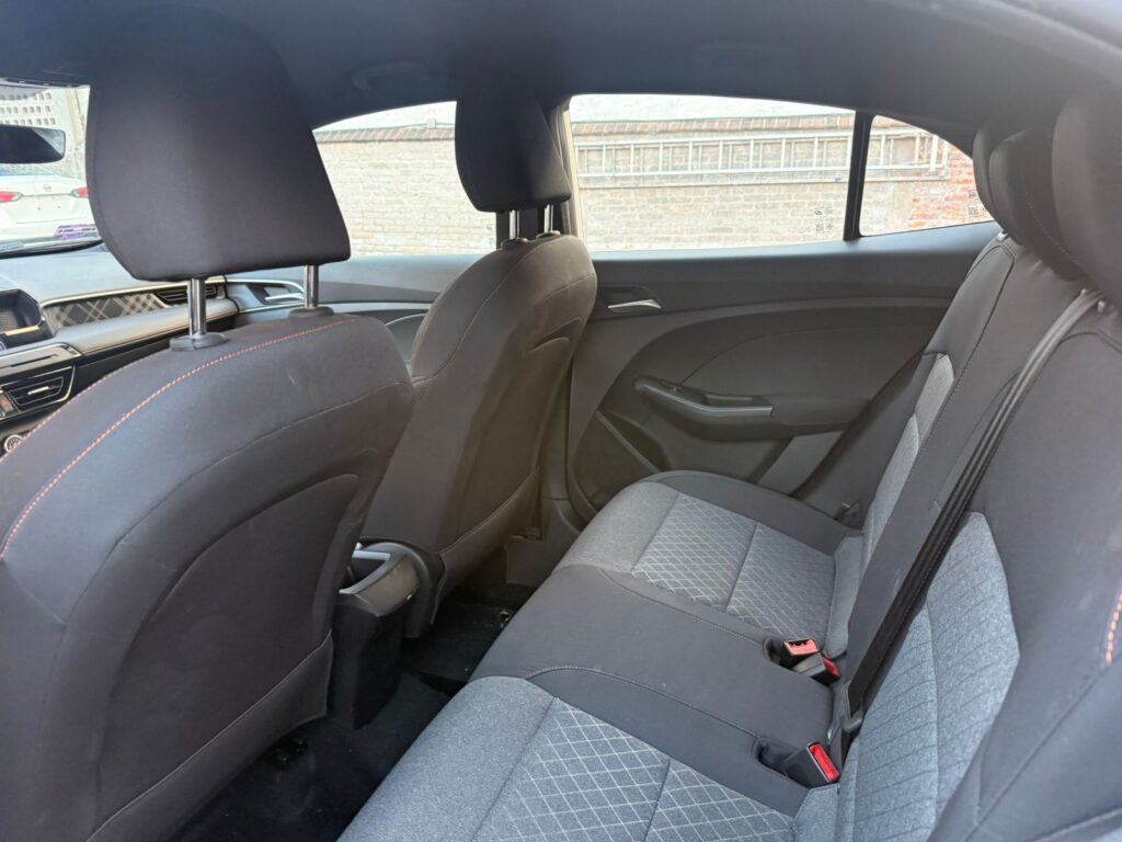 No te arriesgues comprando autos en subastas, tienen vicios ocultos y faltantes. Compra de manera directa con nosotros, todas nuestras unidades encienden y ruedan.