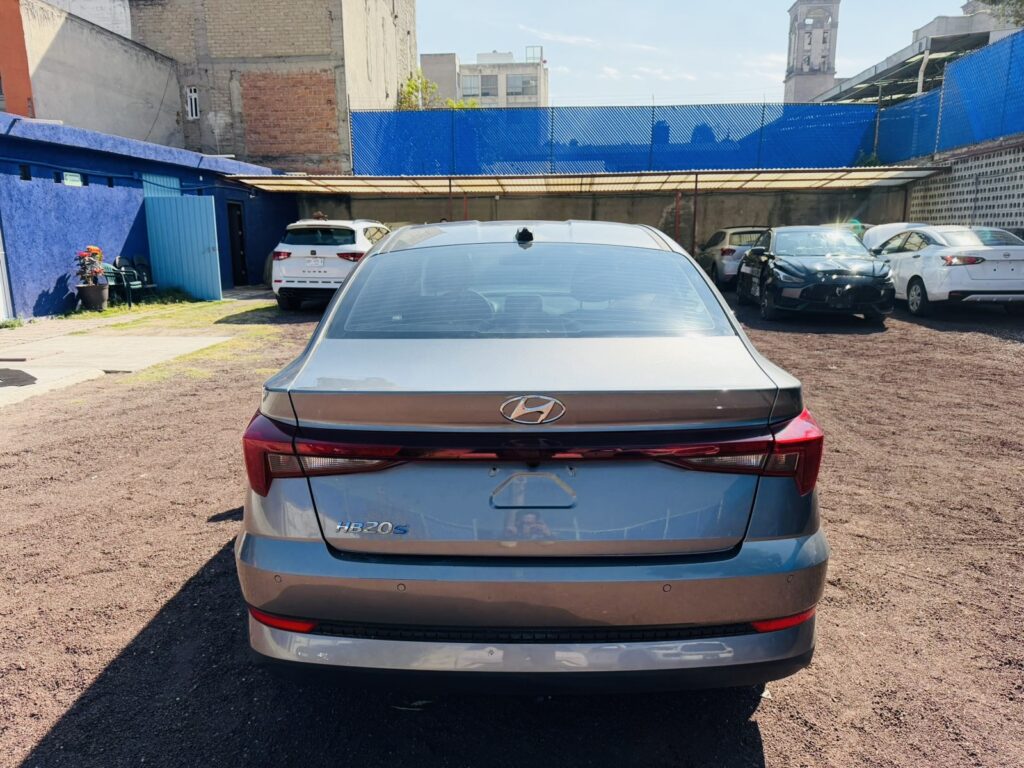 No te arriesgues comprando autos en subastas, tienen vicios ocultos y faltantes. Compra de manera directa con nosotros, todas nuestras unidades encienden y ruedan.