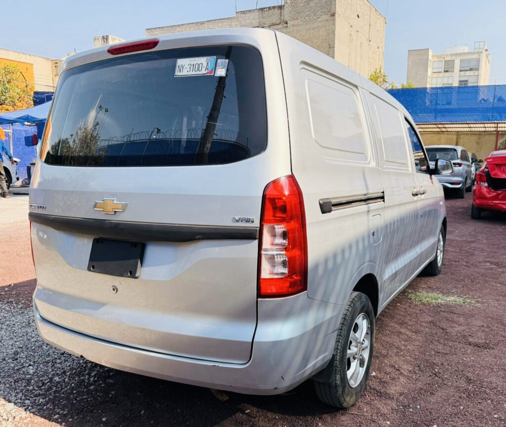 No te arriesgues comprando autos en subastas, tienen vicios ocultos y faltantes. Compra de manera directa con nosotros, todas nuestras unidades encienden y ruedan.