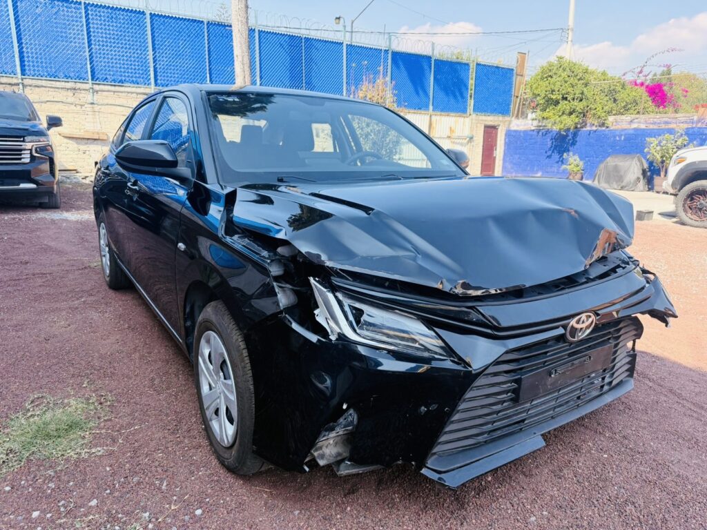 No te arriesgues comprando autos en subastas, tienen vicios ocultos y faltantes. Compra de manera directa con nosotros, todas nuestras unidades encienden y ruedan.