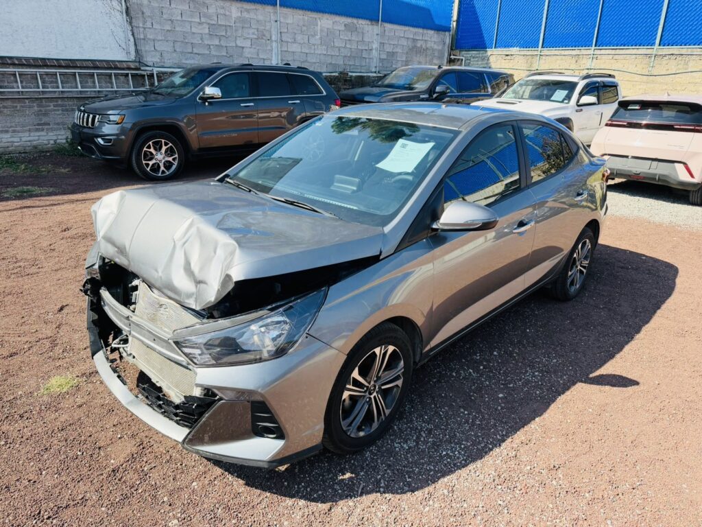 No te arriesgues comprando autos en subastas, tienen vicios ocultos y faltantes. Compra de manera directa con nosotros, todas nuestras unidades encienden y ruedan.