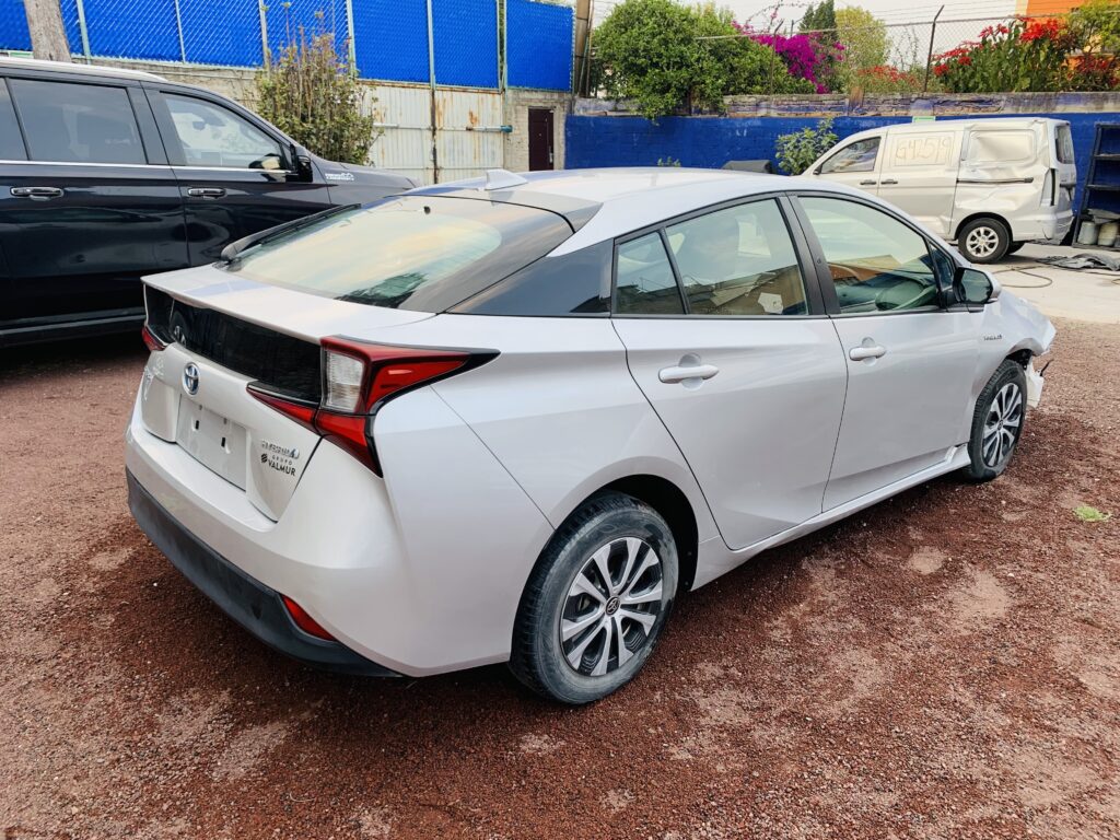 No te arriesgues comprando autos en subastas, tienen vicios ocultos y faltantes. Compra de manera directa con nosotros, todas nuestras unidades encienden y ruedan.