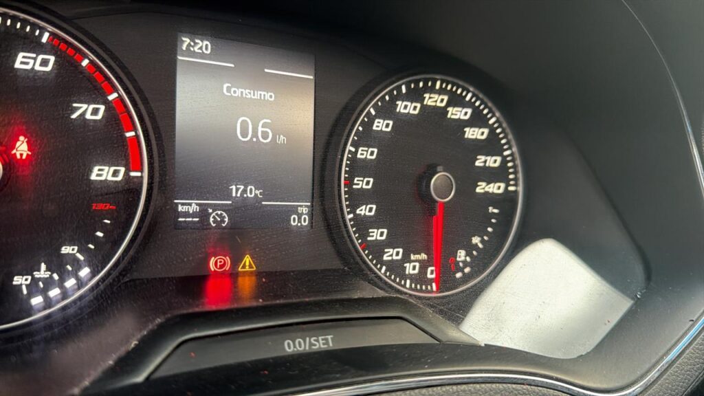 No te arriesgues comprando autos en subastas, tienen vicios ocultos y faltantes. Compra de manera directa con nosotros, todas nuestras unidades encienden y ruedan.