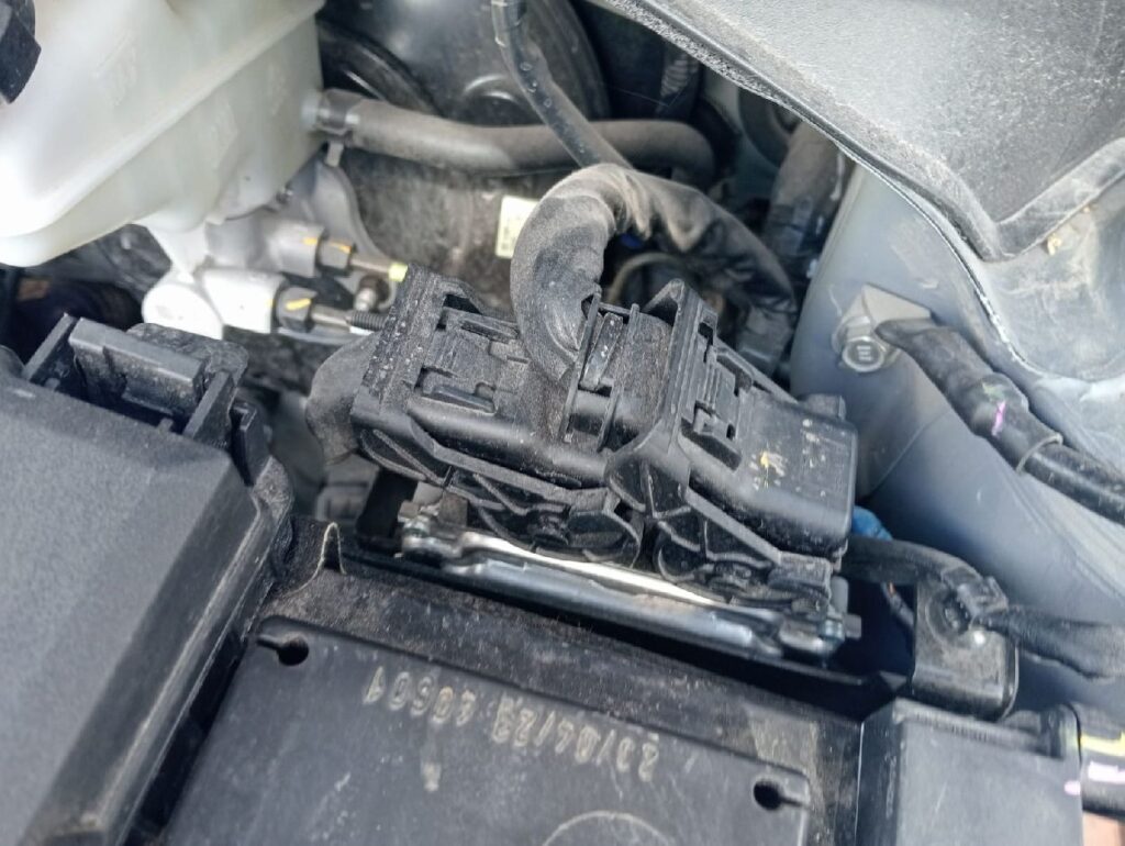 No te arriesgues comprando autos en subastas, tienen vicios ocultos y faltantes. Compra de manera directa con nosotros, todas nuestras unidades encienden y ruedan.