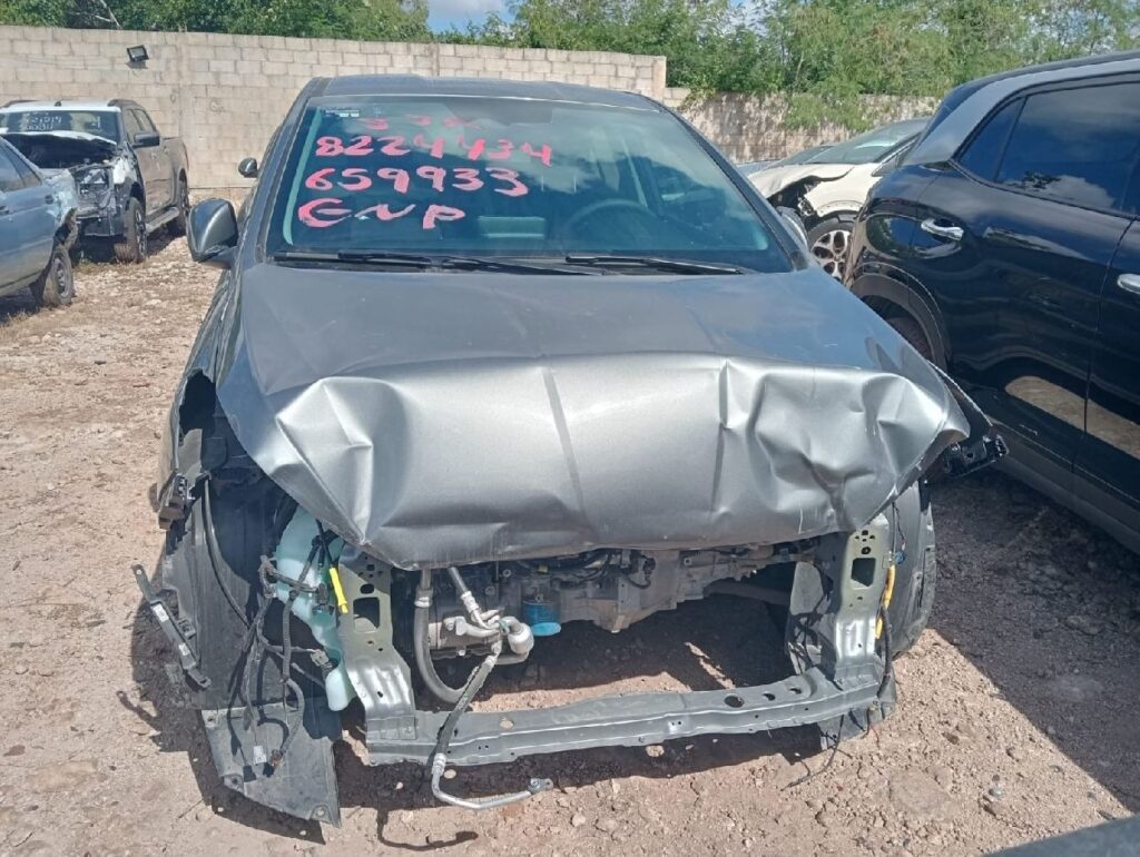 No te arriesgues comprando autos en subastas, tienen vicios ocultos y faltantes. Compra de manera directa con nosotros, todas nuestras unidades encienden y ruedan.