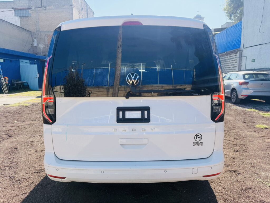 No te arriesgues comprando autos en subastas, tienen vicios ocultos y faltantes. Compra de manera directa con nosotros, todas nuestras unidades encienden y ruedan.