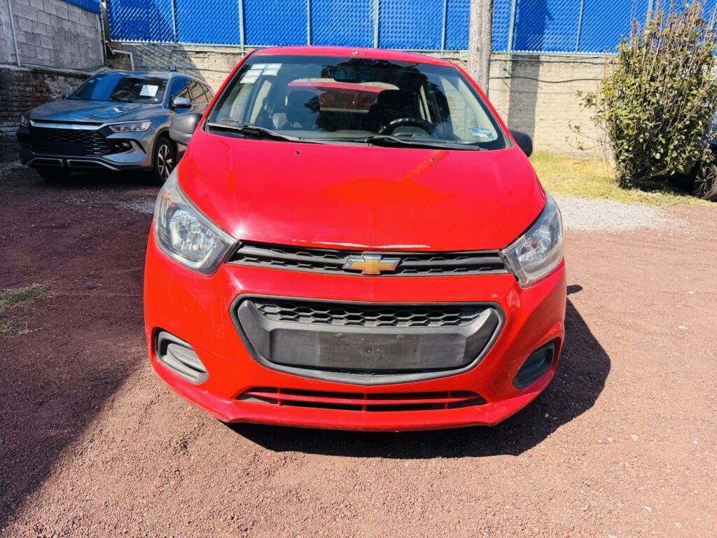 No te arriesgues comprando autos en subastas, tienen vicios ocultos y faltantes. Compra de manera directa con nosotros, todas nuestras unidades encienden y ruedan.