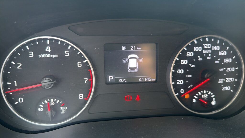 No te arriesgues comprando autos en subastas, tienen vicios ocultos y faltantes. Compra de manera directa con nosotros, todas nuestras unidades encienden y ruedan.