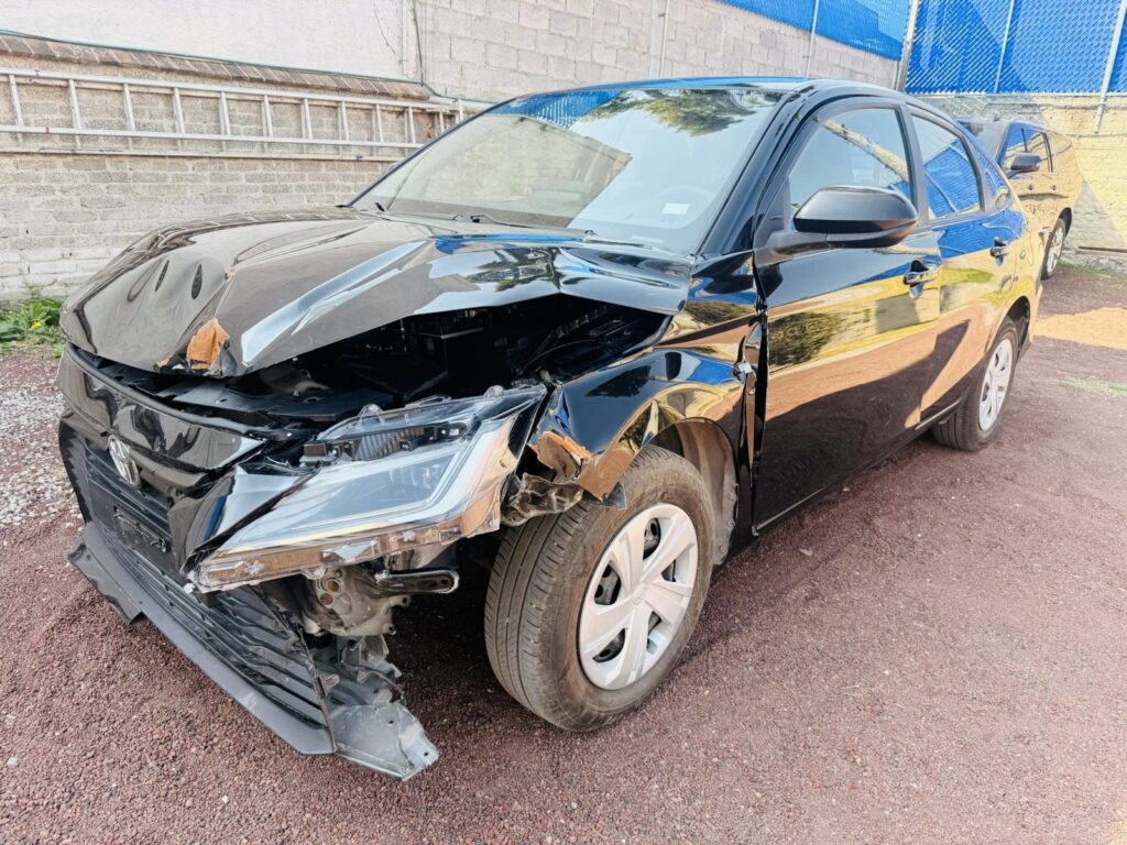 No te arriesgues comprando autos en subastas, tienen vicios ocultos y faltantes. Compra de manera directa con nosotros, todas nuestras unidades encienden y ruedan.